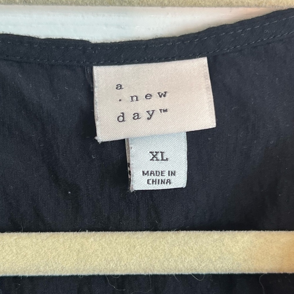 a new day Black Sleeveless Top - Picture 2 of 4